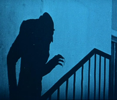 l'ombre du Comte Orlock dans Nosferatu, Eine Symphonie des Grauens (F.W. Murnau, 1922)