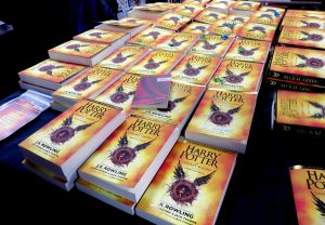 Sortie d'Harry Potter et l'Enfant Maudit en français à Paris le 14 octobre 2016